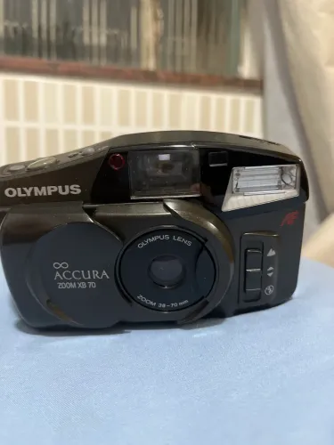 Câmera Olympus ACCURA ZOOM XB 70