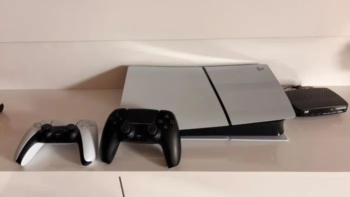 Play 5 - mídia digital 1TB
