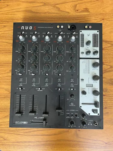 Vendo Mixer Dj 5 canais Ecler Nuo5