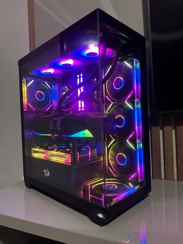 PC Gamer Ryzen 7 7800x3D + RX 9070XT novo sem uso com garantia.