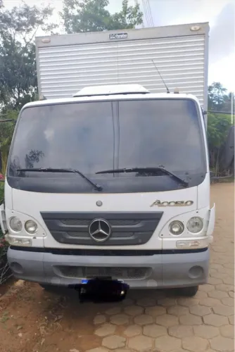 Accelo 1016 no Bau 