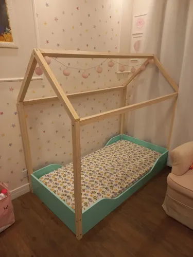Cama infantil Montessoriana Junior - Tok Stok- menina e menino