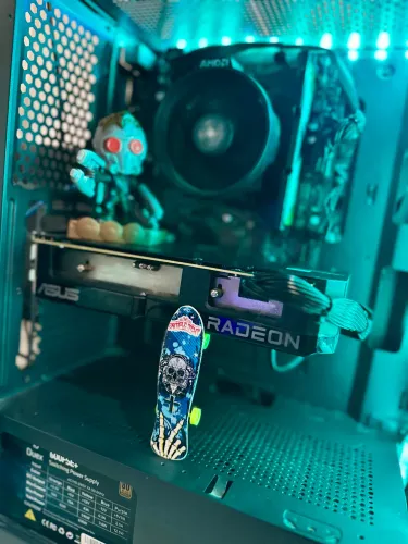 PLACA DE VIDEO RX 7600 XT 16GB | CHANCE ÚNICA!