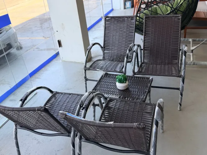 Conjunto de cadeiras para jardim