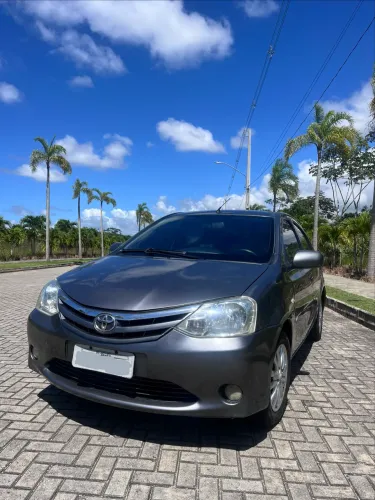 Toyota Etios XLS Sedan 1.5 Flex 16V 4P Mec. 2013