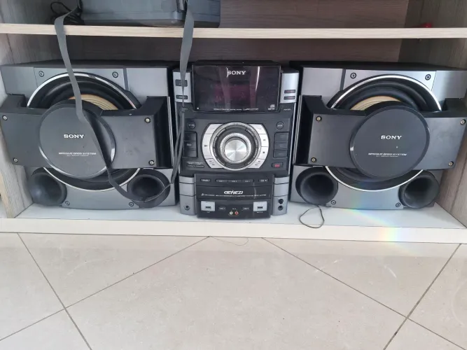 Aparelho de Som Sony Genezi