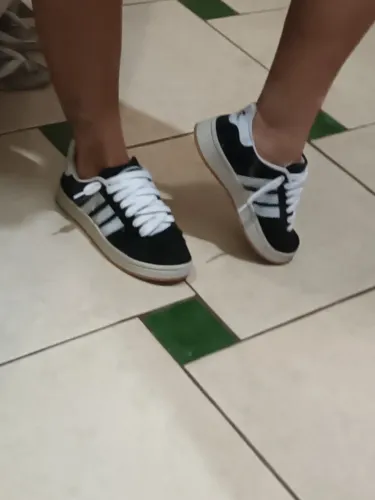 Tenis adidas
