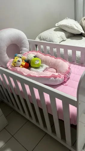 BERÇO USADO SEM MARCAS DE USO COM COLCHÃO ORTOBOM NO PLÁSTICO 