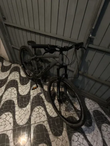 Bicicleta aro 29 freio hidráulico ?