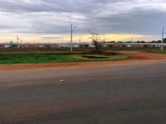 Área à venda, 5250 m² por R$ 2.500.000,00 - Chácaras Uirapuru - Uberlândia/MG