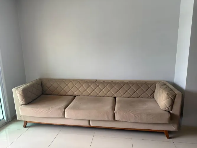 Sofá 4 lugares