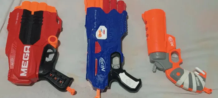 Vende-se armas Nerf perfeita condição