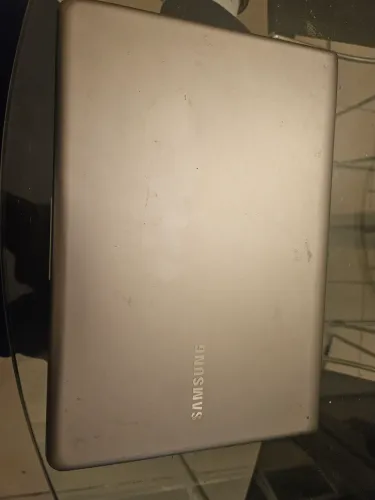 Vendo notbook sansung NP530U defeito