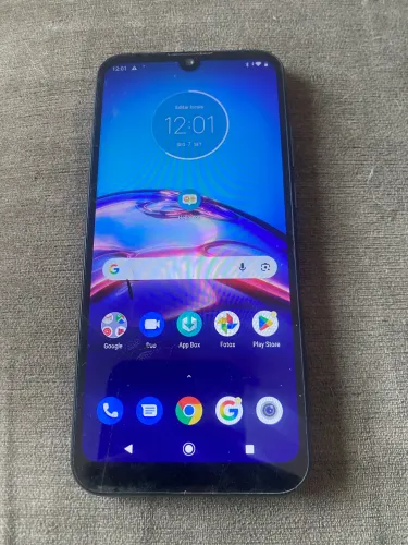 Moto E6i com vidro trincado funcionando perfeitamente