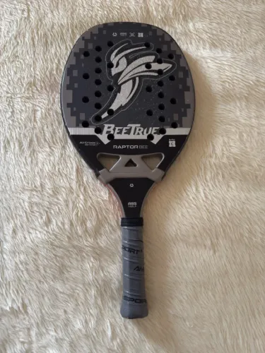 Vendo raquete de beach tênis Raptor Bee nova (usada uma única vez)