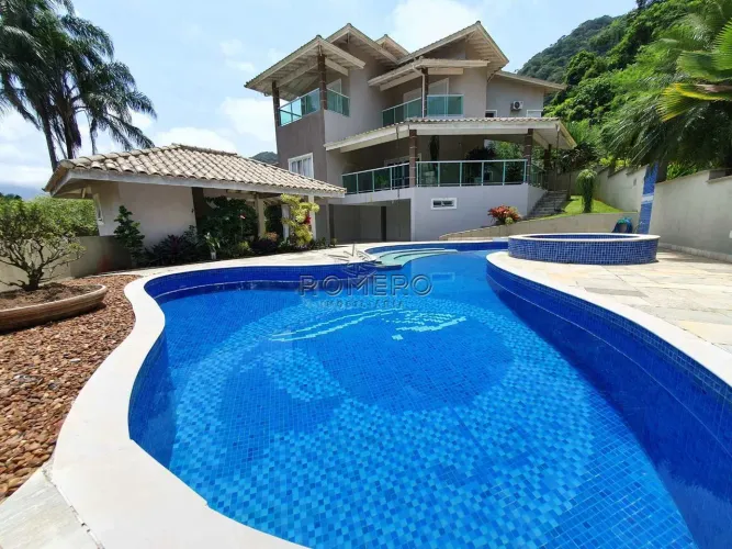 Casa com 4 quartos, Recanto Lagoinha, Ubatuba - R$ 3.5 mi, Cod: 2227