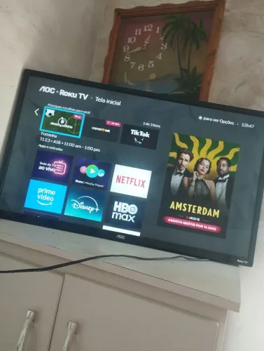Tv SMART 32 AOC ROKU leia bem 
