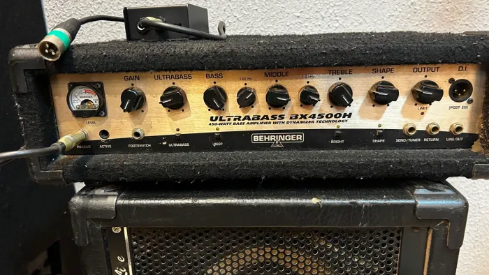 Cabeçote De Baixo Behringer Bx 4500h (450w Rms) + Caixa 2x10