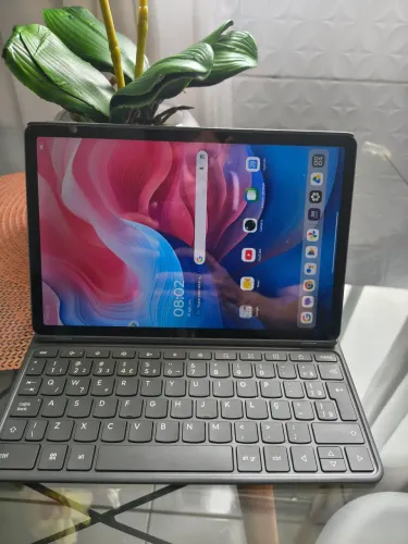 Tablet Lenovo Completo com Teclado - Estado de Loja