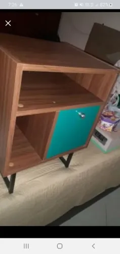 Mesa cabeceira ou suporte 