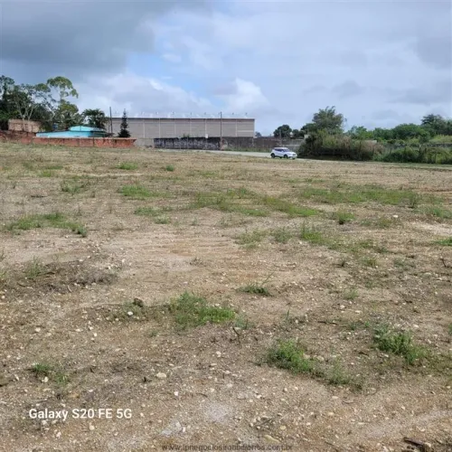 Terrenos Comerciais para venda em Registro no bairro Arapongal