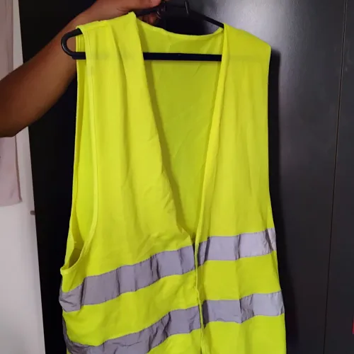 Colete refletivo usado