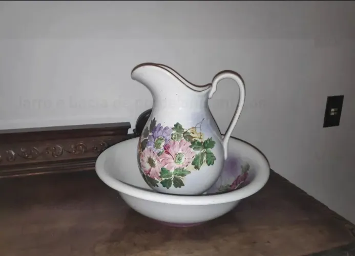 Antigo Gomil em porcelana São Paulo