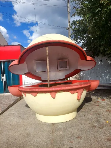 Quiosque para lanches , hot dog , pastel , Troco por carro.