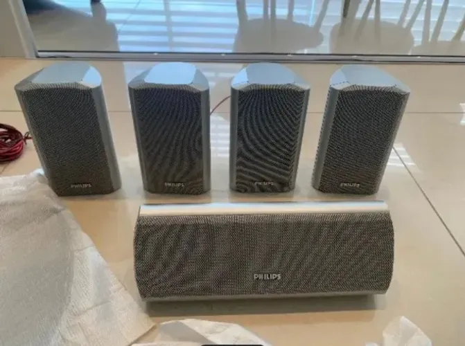 Conjunto caixas de som home theater