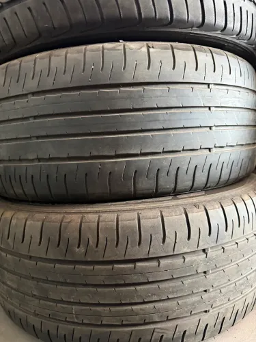 Pneus 225/50/18 marca Dunlop
