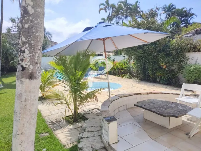 Casa com Piscina, 3 Dormitórios, Enseada, Guarujá