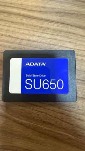 SSD Adata SU650, 240GB, 2.5", SATA III, Leitura: 520 MB/s, 450 MB/s, ASU650SS-240GT-R