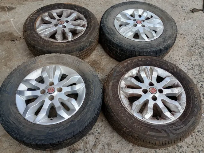 Rodas ideia adventure Palio wekeend Doblo 