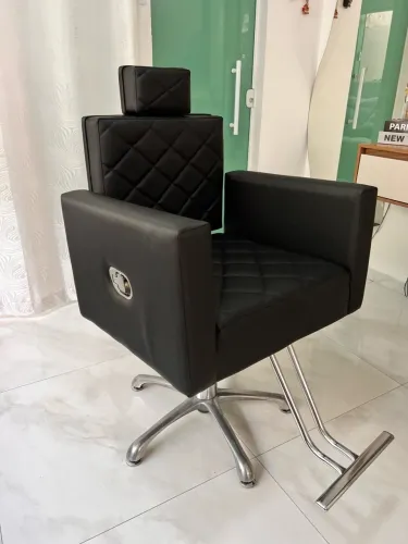 Cadeira reclinável seminova, impecável! R$ 900. Aceito cartão (taxa do comprador).