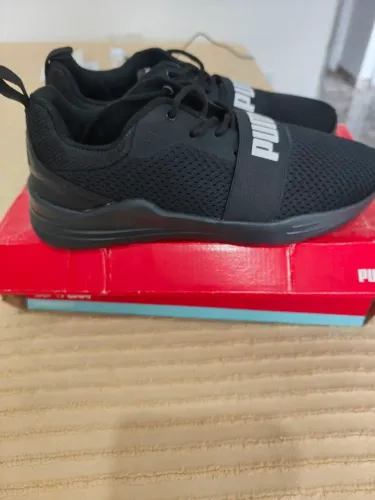 Tênis para caminhada tamanho 41 original Puma novo