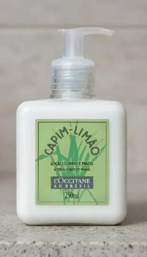 L'Occitane Au Brésil Loção Corporal e Mãos Capim-Limão 250ml