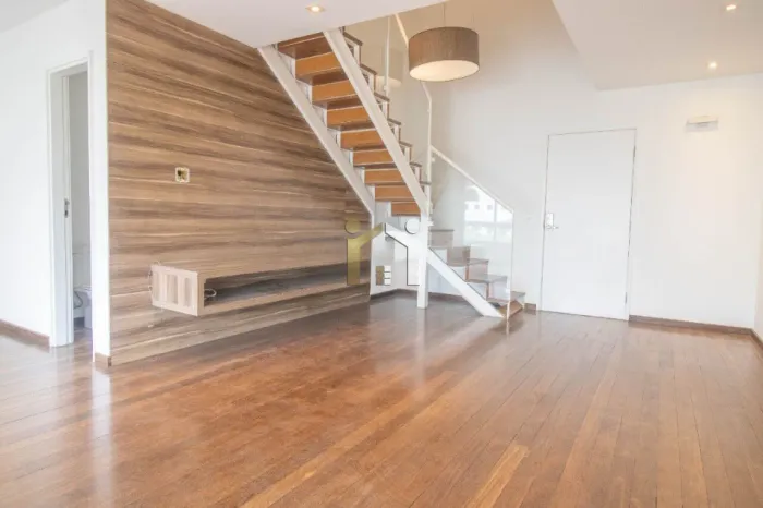 Apartamento duplex a venda ou locação no jardins com 147m², 3 suítes e 3 vagas de garagem
