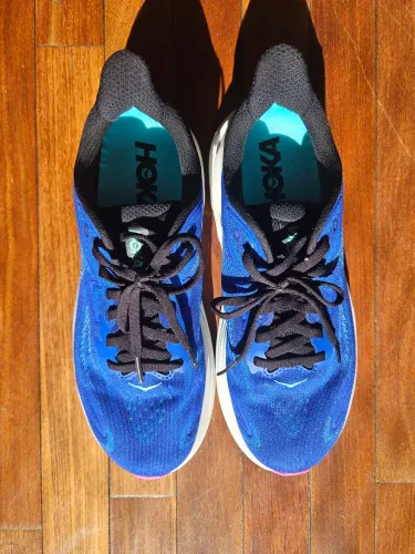 Tênis para corrida Hoka