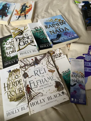 Vendo coleção da série O Povo do Ar + extras da Holly Black 
