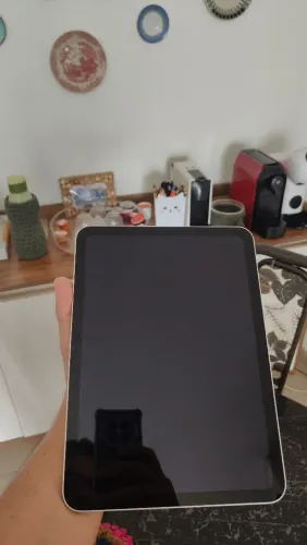 iPad 11ª Geração (10.9") - 128GB - Prata | Excelente Estado + Capa Antichoque e Caneta