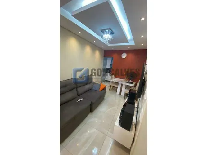 Sobrado Residencial à Venda em Nova Petrópolis, SBC - 2 Quartos, Porcelanato