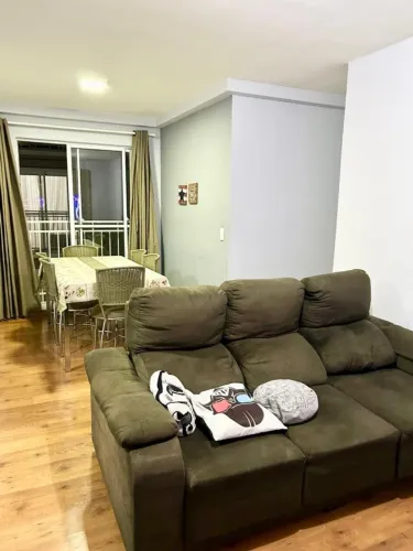 Apartamento com 3 Quarto(s) e 2 banheiro(s) para Alugar, 63 m² por R$ 3000 / Mês