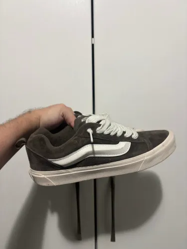 VANS KNU SKULL TAM 42