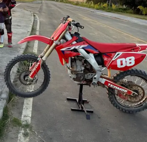 CRF 250 R