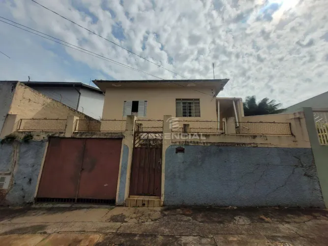 Casa com 3 dormitórios à venda, 200 m² por R$ 280.000,00 - Vila Casa Branca - Botucatu/SP