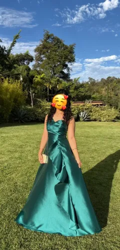 Vestido de Festa Deslumbrante