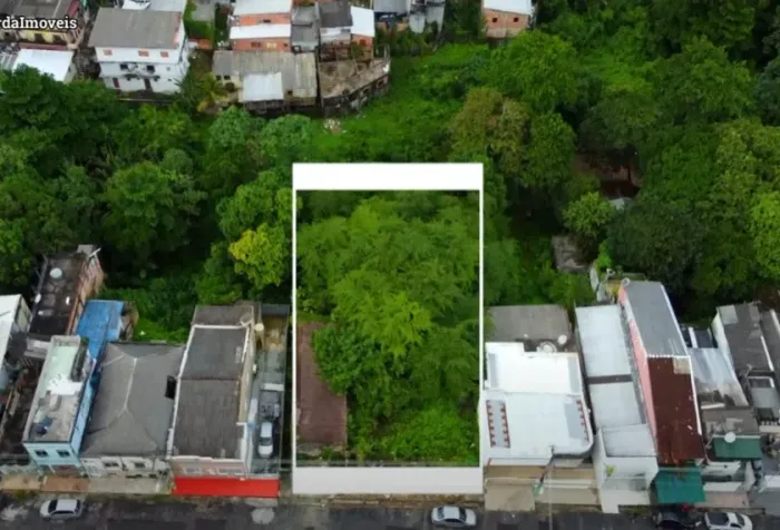 Terreno no Centro de Manaus com 666m² na Av. Leonardo Malcher