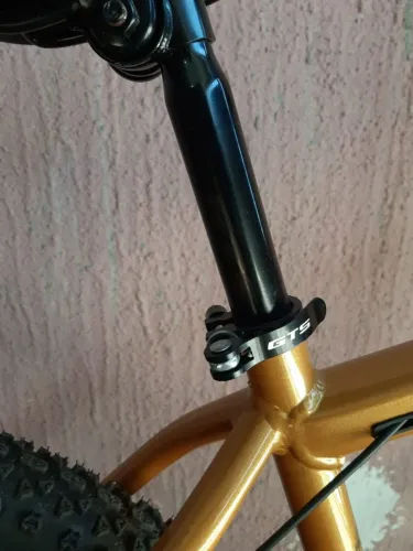 Bicicleta MTB Smitt Semi Nova usada apenas 3x.