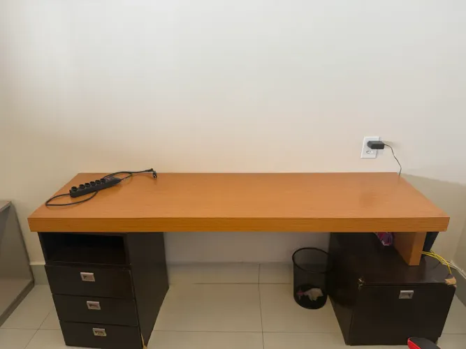 Bancada de estudo - escrivaninha