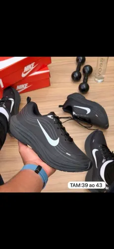 Tênis Nike linha Premium esportes masculinos